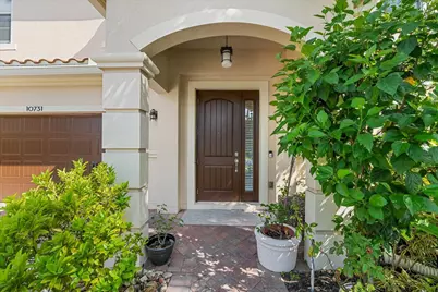 10731 Ivanhoe Lane, Wellington, FL 33414 - Photo 2