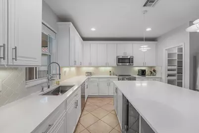 10731 Ivanhoe Lane, Wellington, FL 33414 - Photo 8
