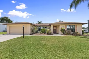 2538 SE Hallahan St, Port Saint Lucie, FL 34952 - Photo 14