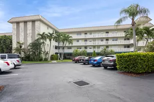52 Yacht Club Dr, North Palm Beach, FL 33408 - Photo 16