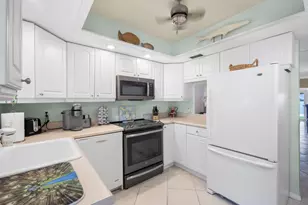 52 Yacht Club Dr, North Palm Beach, FL 33408 - Photo 10