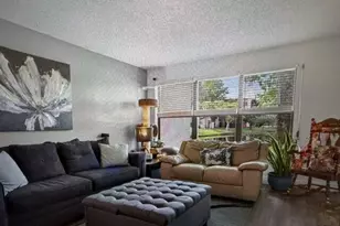 2308 S Cypress Bend Dr, Pompano Beach, FL 33069 - Photo 14