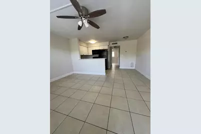4670 NE 5th Avenue #5, Boca Raton, FL 33431 - Photo 2