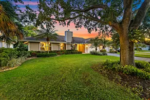 10 Bentwood Rd, Palm Beach Gardens, FL 33418 - Photo 4