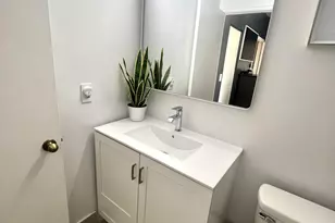 2046 Madeira Dr, Weston, FL 33327 - Photo 10
