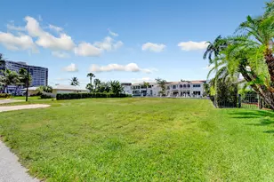 876 Forsyth St, Boca Raton, FL 33487 - Photo 16