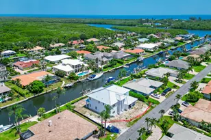 8967 SE Star Island Way, Hobe Sound, FL 33455 - Photo 8