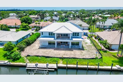 8967 SE Star Island Way, Hobe Sound, FL 33455 - Photo 4