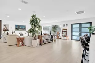 10644 Ave of the PGA, Palm Beach Gardens, FL 33418 - Photo 2