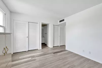 2540 Boundbrook Boulevard #205, West Palm Beach, FL 33406 - Photo 4