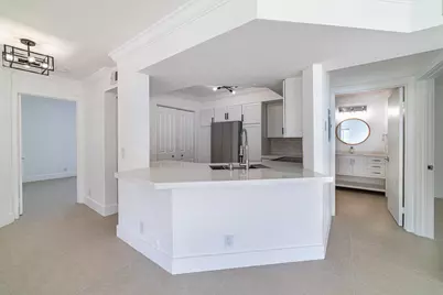 815 W Boynton Beach Boulevard #12-106, Boynton Beach, FL 33426 - Photo 10