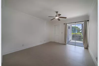 815 W Boynton Beach Boulevard #12-106, Boynton Beach, FL 33426 - Photo 18