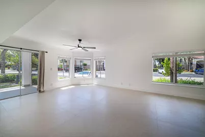 815 W Boynton Beach Boulevard #12-106, Boynton Beach, FL 33426 - Photo 14
