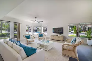 815 W Boynton Beach Blvd, Boynton Beach, FL 33426 - Photo 4