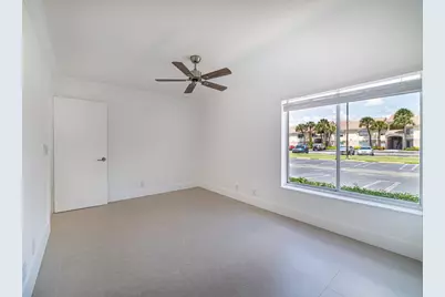 815 W Boynton Beach Boulevard #12-106, Boynton Beach, FL 33426 - Photo 18