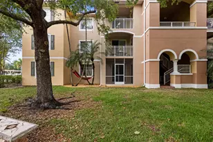 6450 Emerald Dunes Dr, West Palm Beach, FL 33411 - Photo 2