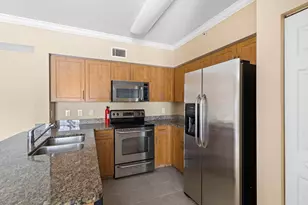 6450 Emerald Dunes Dr, West Palm Beach, FL 33411 - Photo 8