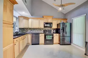 9316 Ketay Cir, Boca Raton, FL 33428 - Photo 8