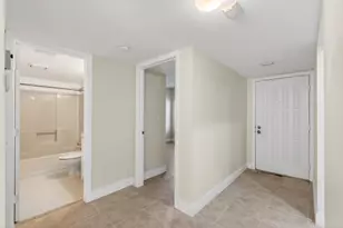 351 Club Cir, Boca Raton, FL 33487 - Photo 14
