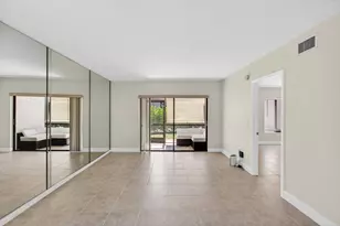351 Club Cir, Boca Raton, FL 33487 - Photo 18