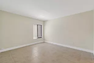 351 Club Cir, Boca Raton, FL 33487 - Photo 34