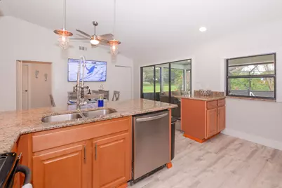 2411 NE Pinecrest Lakes Boulevard, Jensen Beach, FL 34957 - Photo 10