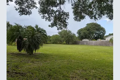 9225 101st Avenue, Vero Beach, FL 32967 - Photo 20