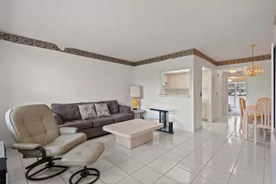 270 Farnham L #270, Deerfield Beach, FL 33442 - Photo 2