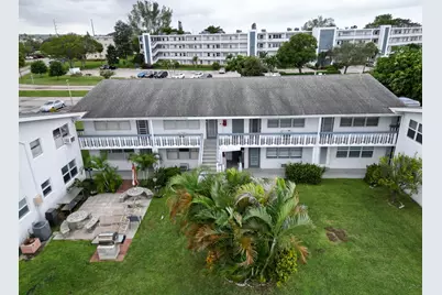 270 Farnham L #270, Deerfield Beach, FL 33442 - Photo 12
