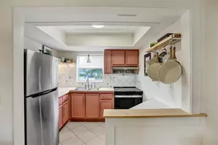 2592 E Dudley Dr Dr E, West Palm Beach, FL 33415 - Photo 6