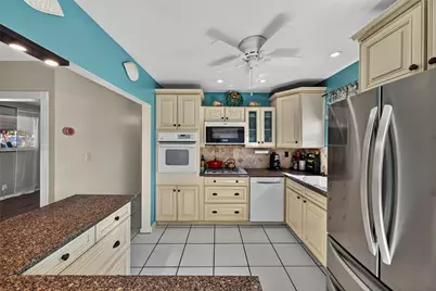 40 SW 9th Court, Pompano Beach, FL 33060 - Photo 12