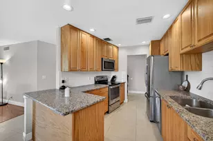 11811 Ave Of The Pga, Palm Beach Gardens, FL 33418 - Photo 4