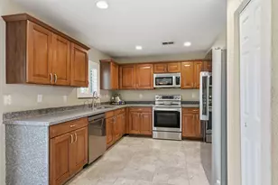 2020 SW Newport Isles Blvd, Port Saint Lucie, FL 34953 - Photo 10