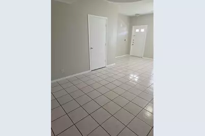 51 Whitehead Circle #51, Weston, FL 33326 - Photo 4