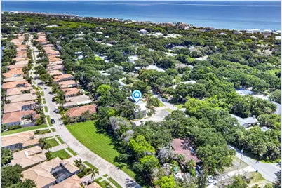 9435 Frangipani Drive, Vero Beach, FL 32963 - Photo 4