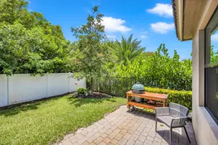 8028 NW 78th St, Tamarac, FL 33321 - Photo 24