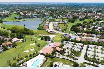 8028 NW 78th Street, Tamarac, FL 33321 - Photo 2