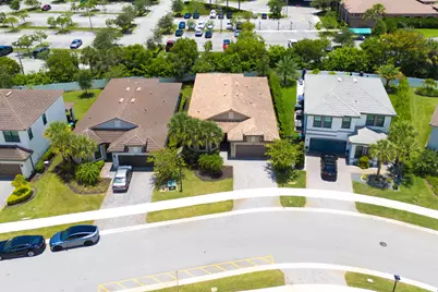 8028 NW 78th Street, Tamarac, FL 33321 - Photo 34