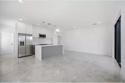 1542 NW 1st Avenue, Pompano Beach, FL 33060 - Photo 4