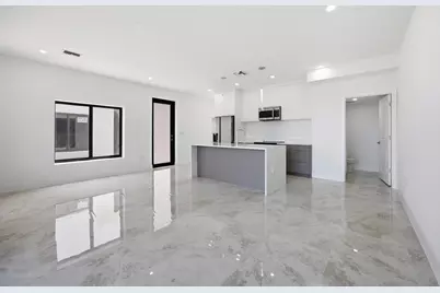 1542 NW 1st Avenue, Pompano Beach, FL 33060 - Photo 6