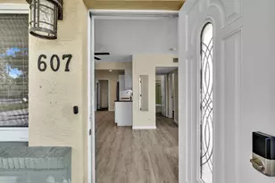 607 W Perry St, Lantana, FL 33462 - Photo 8