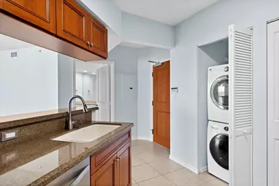347 N New River Dr Drive #1110, Fort Lauderdale, FL 33301 - Photo 8