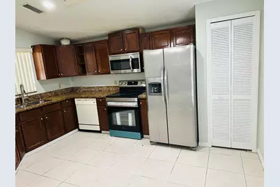 5165 Foxhall Pl, West Palm Beach, FL 33417 - Photo 8