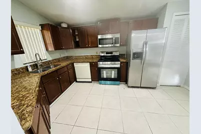 5165 Foxhall Pl, West Palm Beach, FL 33417 - Photo 6