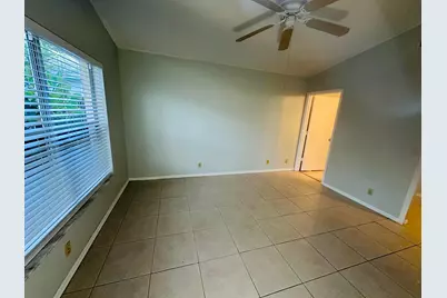 5165 Foxhall Pl, West Palm Beach, FL 33417 - Photo 10