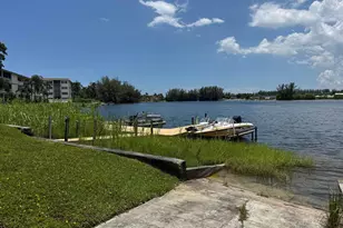 4491 Crystal Lake Dr, Pompano Beach, FL 33064 - Photo 4