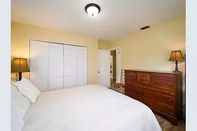 175 Lake Susan Lane, West Palm Beach, FL 33411 - Photo 8