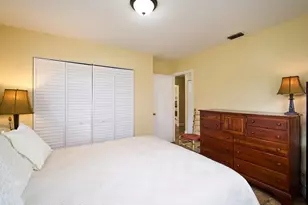 175 Lake Susan Ln, West Palm Beach, FL 33411 - Photo 8