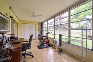 175 Lake Susan Ln, West Palm Beach, FL 33411 - Photo 10