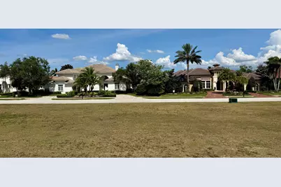 121 SE Rio Casarano, Port Saint Lucie, FL 34984 - Photo 2